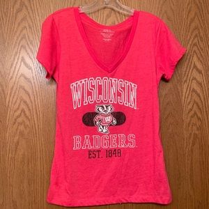 Women’s Wisconsin Badgers Vneck Large